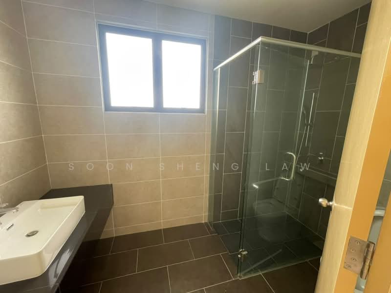 Semi-Detached House for Sale in Semenyih (Selangor) - Soon Sheng Law - Bathroom - PropertyGuru.com.my
