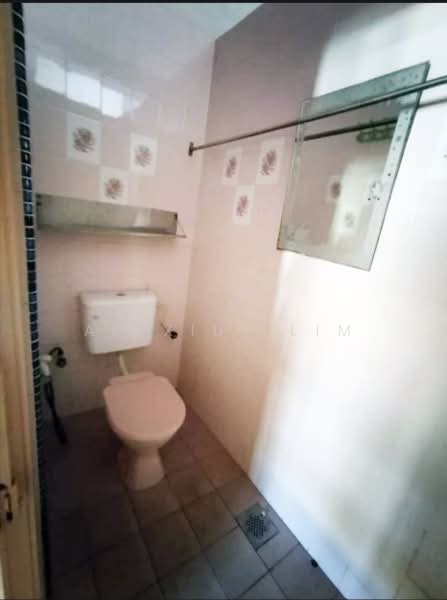 Rumah Teres 1 Tingkat untuk Dijual di Taman Masai (Masai) - Alexius Lim - Bathroom - PropertyGuru.com.my