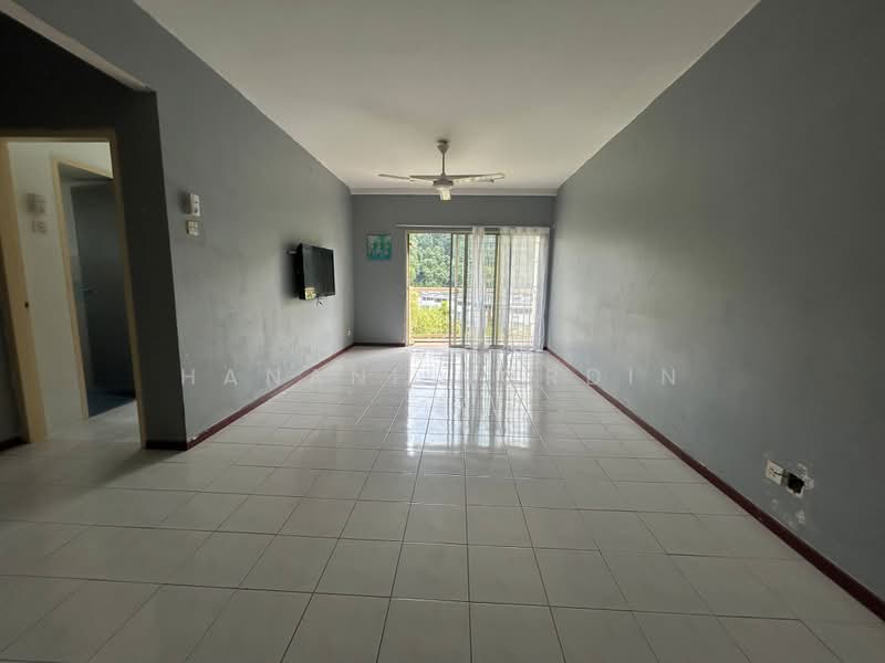 Condominium for Sale at Tiara Intan - Hanani Nordin - Living Room - PropertyGuru.com.my