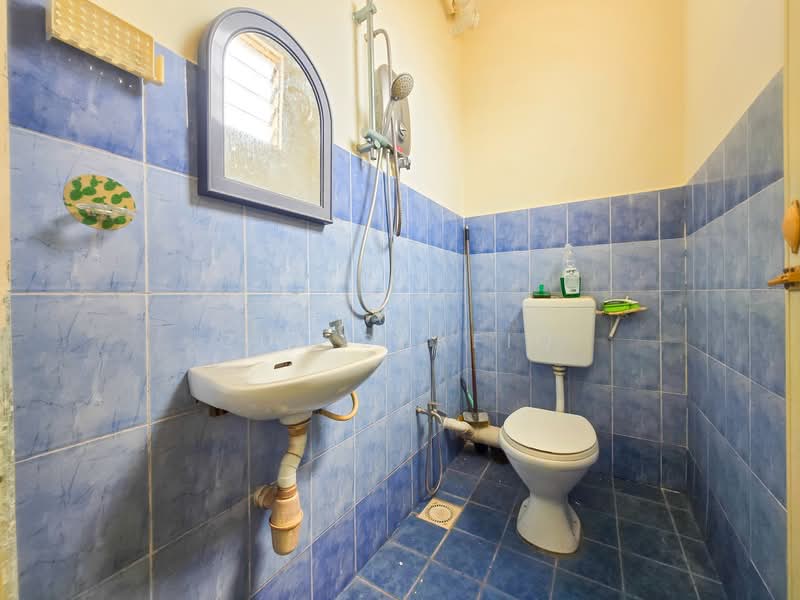 Apartment for Sale at Mentari Court - Zul Syafiq - Bathroom - PropertyGuru.com.my
