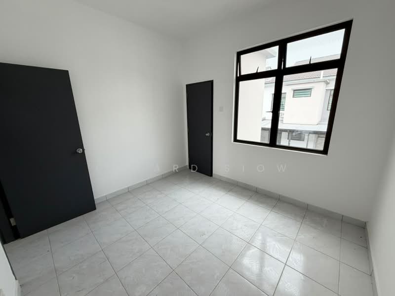 Rumah Teres 2 Tingkat untuk Dijual di Taman Austin Duta (Tebrau) - Edward Siow - Interior - PropertyGuru.com.my