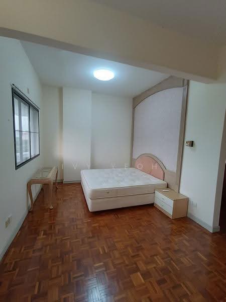 Kondominium untuk Dijual di Sri York Condominium - Ivy Yeoh - Bedroom - PropertyGuru.com.my