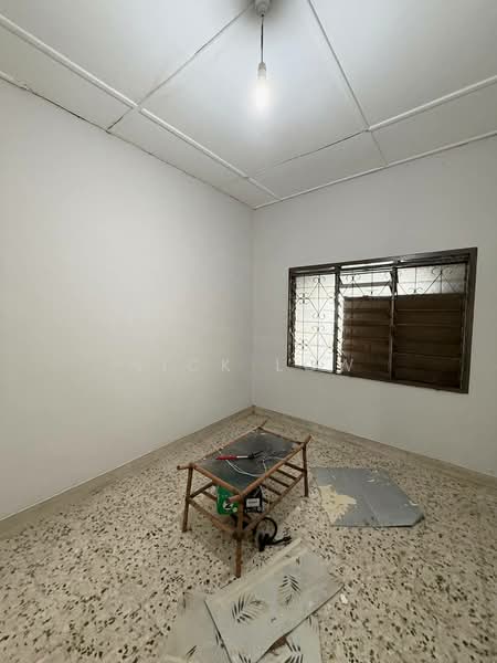 Rumah Teres 1 Tingkat untuk Disewa di Kampung Ulu Tiram (Ulu Tiram) - Nick Low - Interior - PropertyGuru.com.my