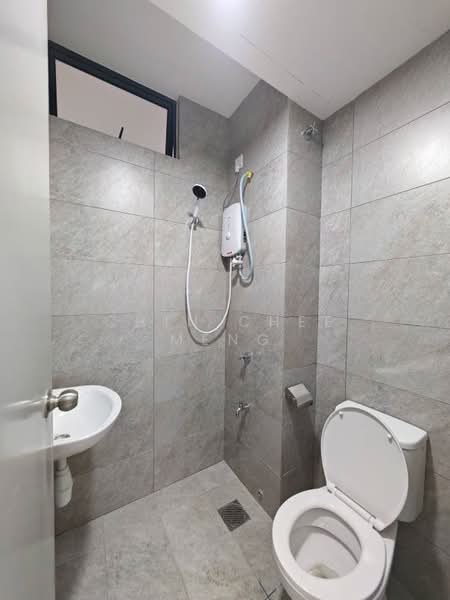 Servis Apartment untuk Dijual di Traders Park - Chin Chee Meng - Bathroom - PropertyGuru.com.my