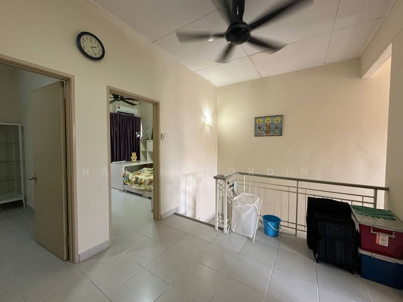 2-storey Terraced House for Sale in Desa Coalfields (Ijok) - Hanani Nordin - Corridor - PropertyGuru.com.my