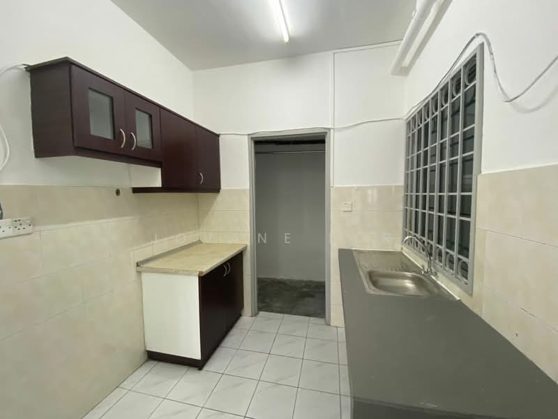 Apartment for Sale at Vista Impiana - Jovane Por - Kitchen - PropertyGuru.com.my