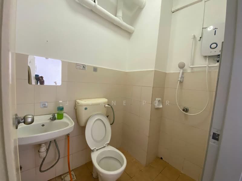Apartment for Sale at Vista Impiana - Jovane Por - Bathroom - PropertyGuru.com.my