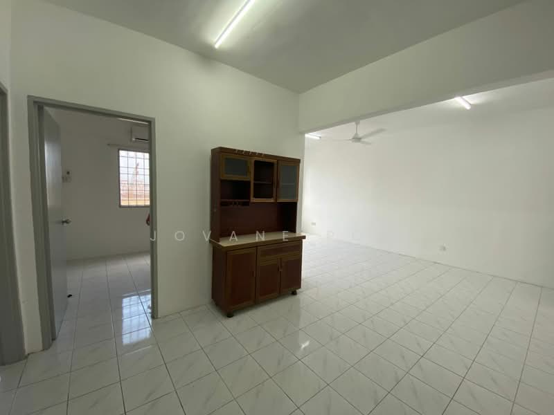 Apartment for Sale at Vista Impiana - Jovane Por - Living Room - PropertyGuru.com.my