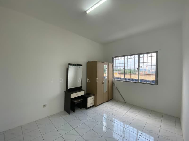 Apartment for Sale at Vista Impiana - Jovane Por - Bedroom - PropertyGuru.com.my
