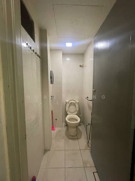 Shop for Rent in Kuala Lumpur (Kuala Lumpur) - Huan Zhang Lee - Bathroom - PropertyGuru.com.my