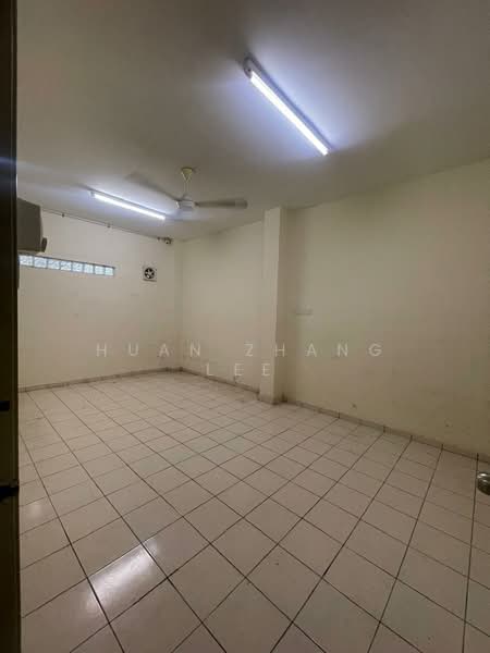 Shop for Rent in Kuala Lumpur (Kuala Lumpur) - Huan Zhang Lee - Interior - PropertyGuru.com.my