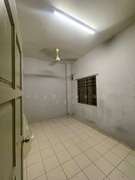 Shop for Rent in Kuala Lumpur (Kuala Lumpur) - Huan Zhang Lee - Interior - PropertyGuru.com.my