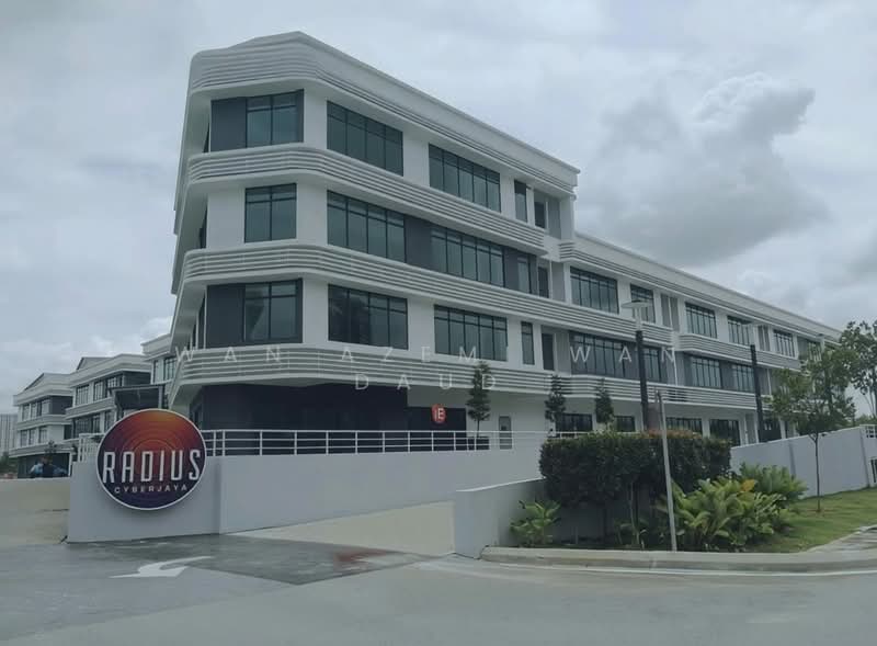 Shop / Office for Sale in Cyberjaya (Selangor) - Wan Azemi Wan Daud - Exterior - PropertyGuru.com.my