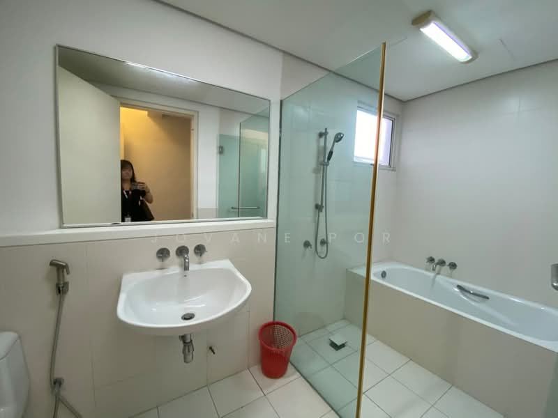 Kondominium untuk Dijual di One Jelatek - Jovane Por - Bathroom - PropertyGuru.com.my