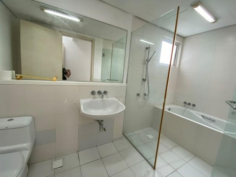 Kondominium untuk Dijual di One Jelatek - Jovane Por - Bathroom - PropertyGuru.com.my