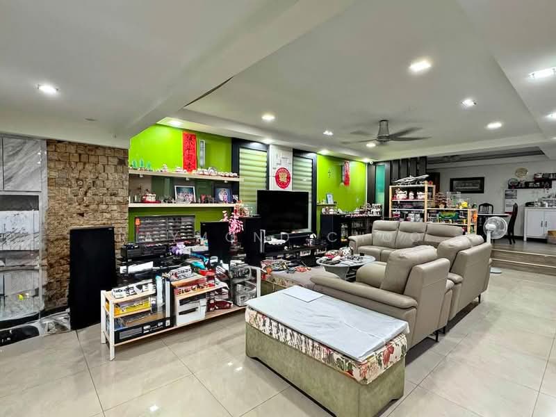 Rumah Teres 2 Tingkat untuk Dijual di Bandar Bukit Tinggi (Klang) - Raymond Choo - Living Room - PropertyGuru.com.my