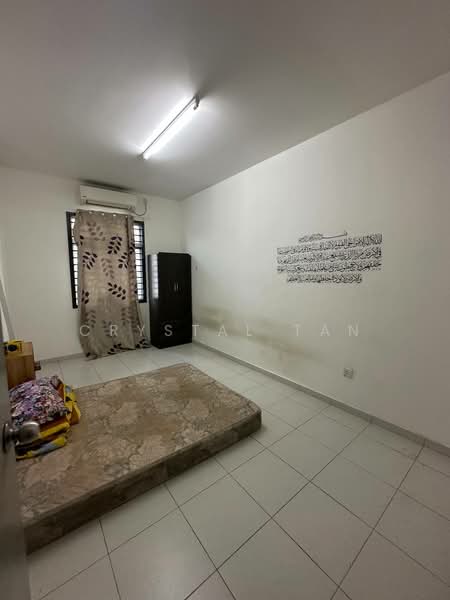 2-storey Terraced House for Sale in Taman Scientex Utama (Senai) - Crystal Tan - Bedroom - PropertyGuru.com.my