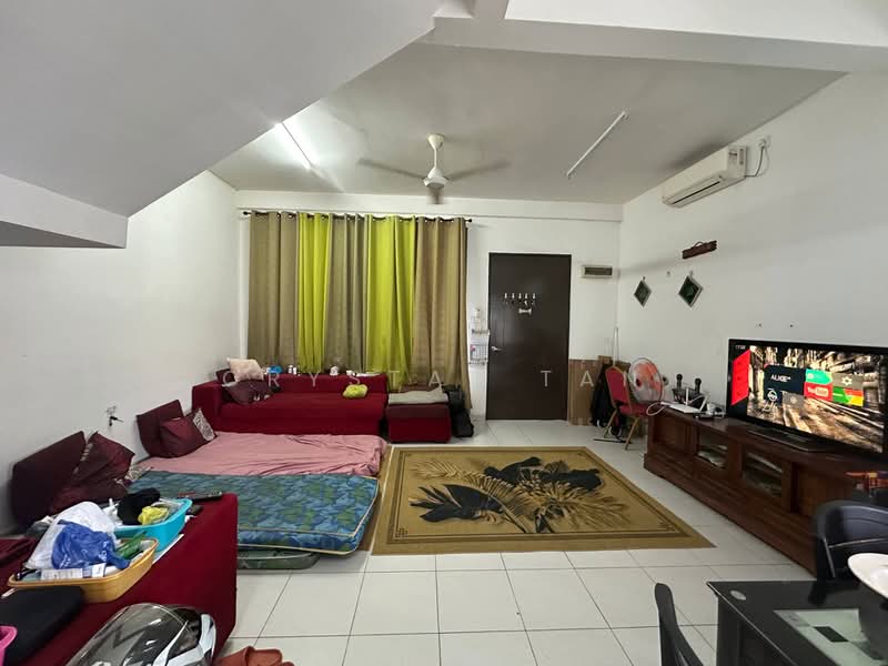 2-storey Terraced House for Sale in Taman Scientex Utama (Senai) - Crystal Tan - Living Room - PropertyGuru.com.my