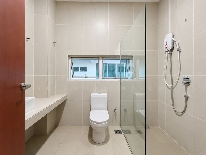 Bungalow for Rent in Rawang (Selangor) - Visaghan Naidu - Bathroom - PropertyGuru.com.my