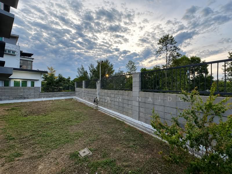Bungalow for Rent in Rawang (Selangor) - Visaghan Naidu - Exterior - PropertyGuru.com.my