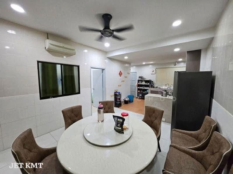 2.5-storey Terraced House for Sale in Bandar Bukit Tinggi (Klang) - Raymond Choo - Dining Room - PropertyGuru.com.my