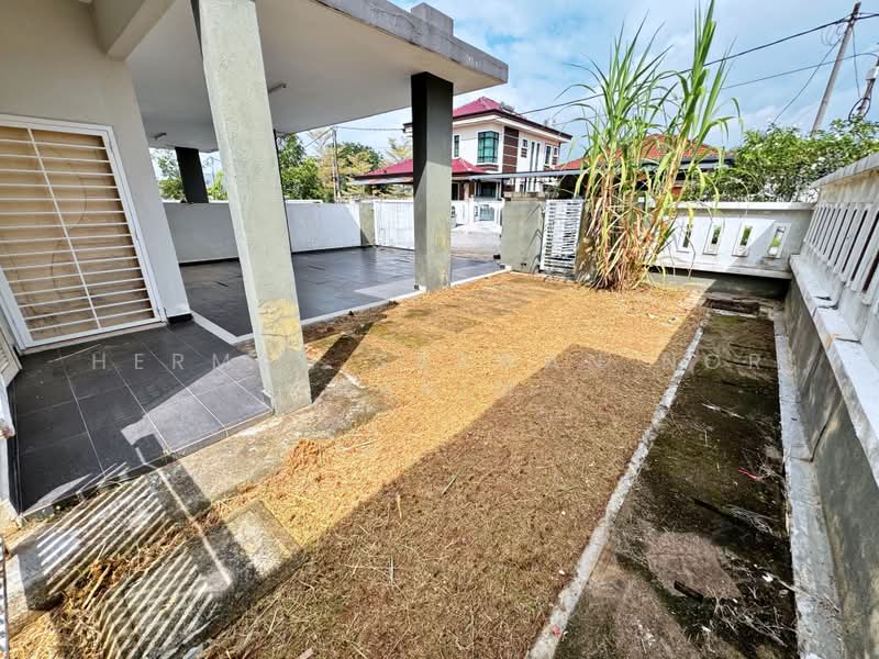 Semi-Detached House for Sale in Taman Tuanku Jaafar (Sungai Gadut) - Herman Sazwan Nor Rahim - Exterior - PropertyGuru.com.my