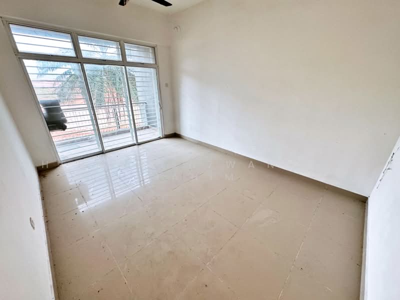 Semi-Detached House for Sale in Taman Tuanku Jaafar (Sungai Gadut) - Herman Sazwan Nor Rahim - Bedroom - PropertyGuru.com.my