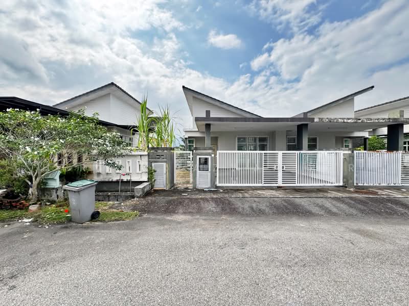 Semi-Detached House for Sale in Taman Tuanku Jaafar (Sungai Gadut) - Herman Sazwan Nor Rahim - Exterior - PropertyGuru.com.my