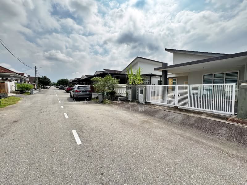 Semi-Detached House for Sale in Taman Tuanku Jaafar (Sungai Gadut) - Herman Sazwan Nor Rahim - Exterior - PropertyGuru.com.my