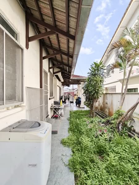 Rumah Berkembar untuk Dijual di Taman Pelangi (Johor Bahru) - Yik Tat - PropertyGuru.com.my