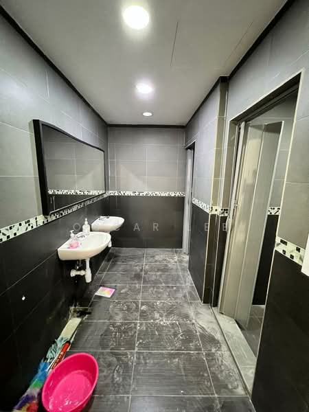Kedai untuk Disewa di Taman Usahawan (Kepong) - Oscar Lee - Bathroom - PropertyGuru.com.my