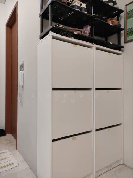 Apartment for Rent at Sky Suites @ KLCC - Simon G A Tan - Plenty of shoe storage, Your room 2 gets 2 drawers - PropertyGuru.com.my