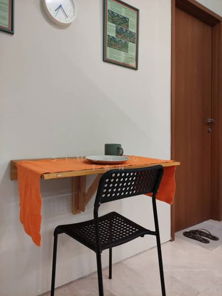 Apartment for Rent at Sky Suites @ KLCC - Simon G A Tan - Common Dining Table - PropertyGuru.com.my