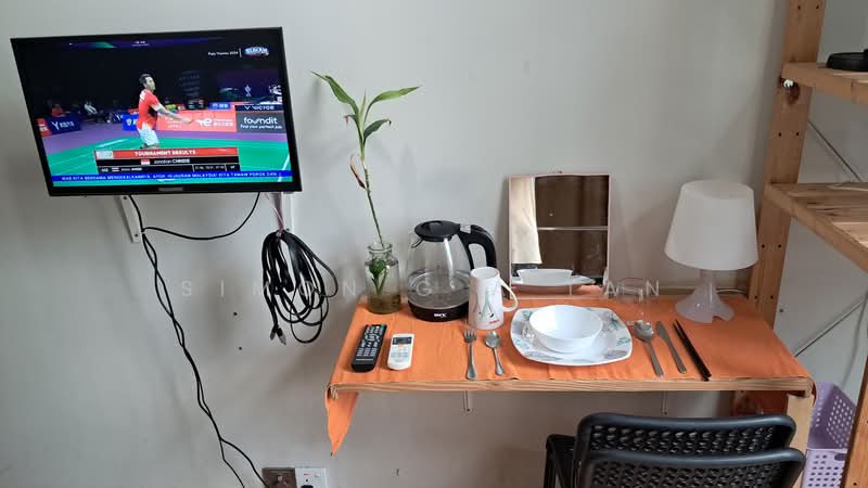 Apartment for Rent at Sky Suites @ KLCC - Simon G A Tan - Own TV Table Chair Kettle Plates etc - PropertyGuru.com.my