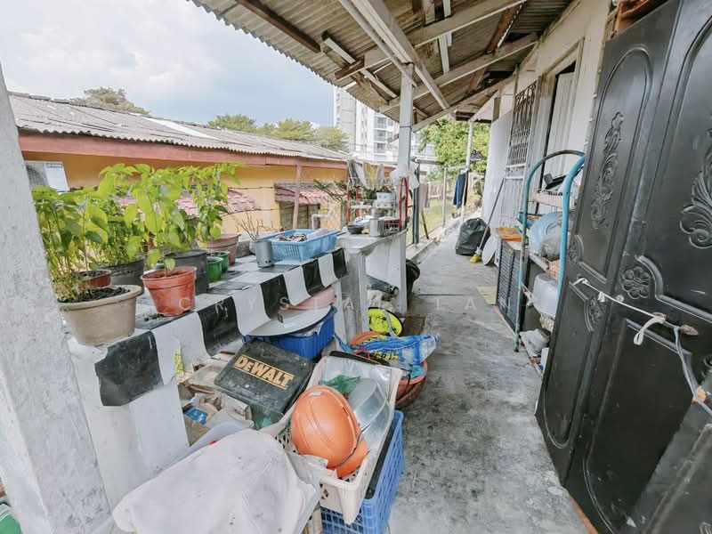 Rumah Berkembar untuk Dijual di Larkin Jaya (Johor Bahru) - Crystal Tan - Exterior - PropertyGuru.com.my