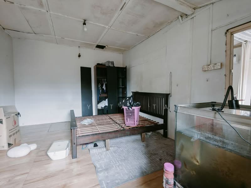 Rumah Berkembar untuk Dijual di Larkin Jaya (Johor Bahru) - Crystal Tan - Bedroom - PropertyGuru.com.my