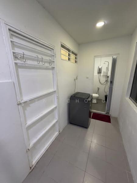 2-storey Terraced House for Sale in Taman Bukit Permai (Kajang) - Kent Chong - Bathroom - PropertyGuru.com.my