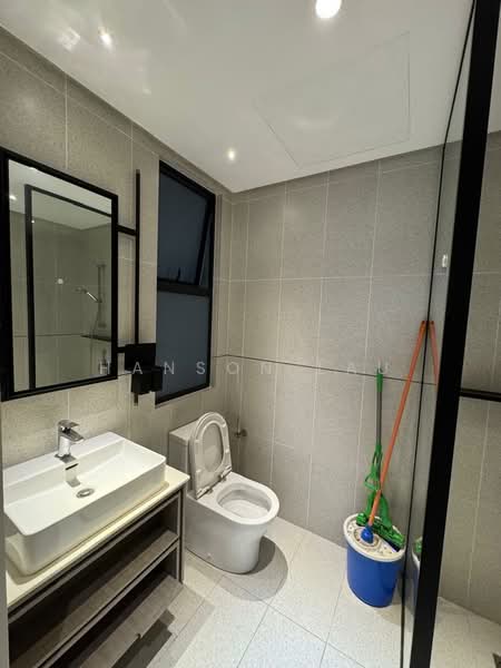Servis Apartment untuk Disewa di Millerz Square Serviced Residence - Hanson Lau - Bathroom - PropertyGuru.com.my