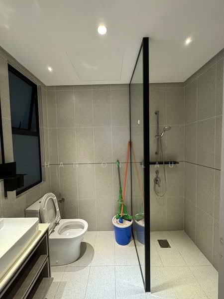Servis Apartment untuk Disewa di Millerz Square Serviced Residence - Hanson Lau - Bathroom - PropertyGuru.com.my