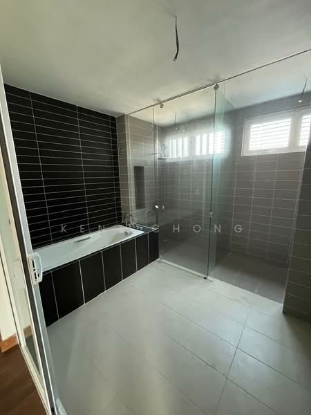 Semi-Detached House for Sale in D'Island (Puchong) - Kent Chong - Bathroom - PropertyGuru.com.my