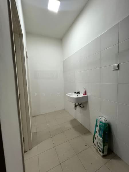 Shop for Rent in Bandar Rimbayu (Telok Panglima Garang) - Eric Yap - Interior - PropertyGuru.com.my