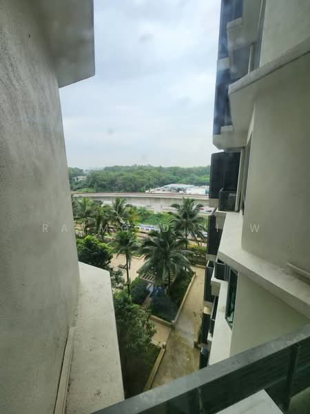 Servis Apartment untuk Disewa di Saujana Residency - Raymond Siew - Balcony - PropertyGuru.com.my