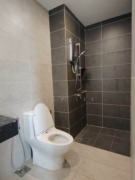 Servis Apartment untuk Disewa di M Oscar - Ally Lee - Bathroom - PropertyGuru.com.my
