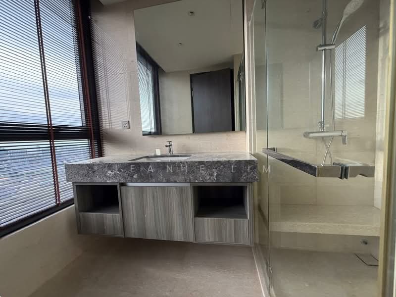 Servis Apartment untuk Disewa di Marriott Residence @ Gurney - Jeanie Lim - Bathroom - PropertyGuru.com.my