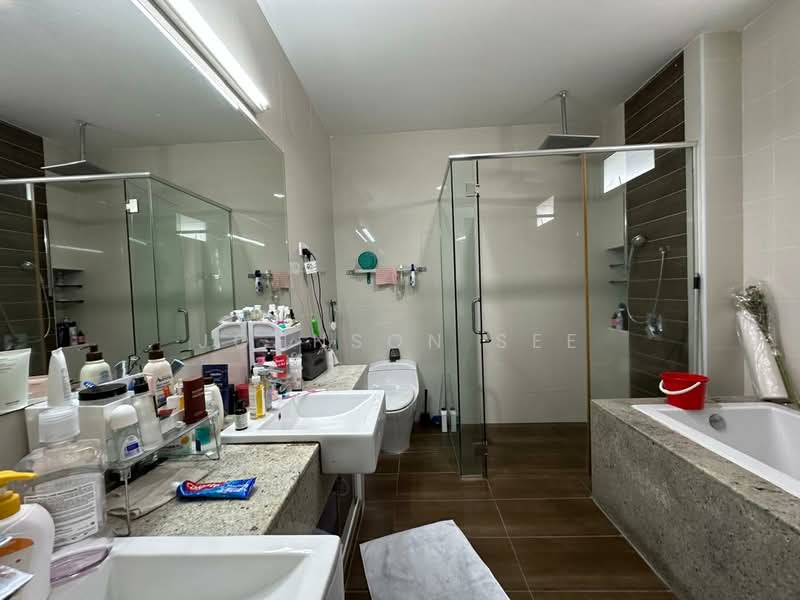Rumah Banglo untuk Disewa di USJ Heights (Subang Jaya) - Johnson See - Bathroom - PropertyGuru.com.my
