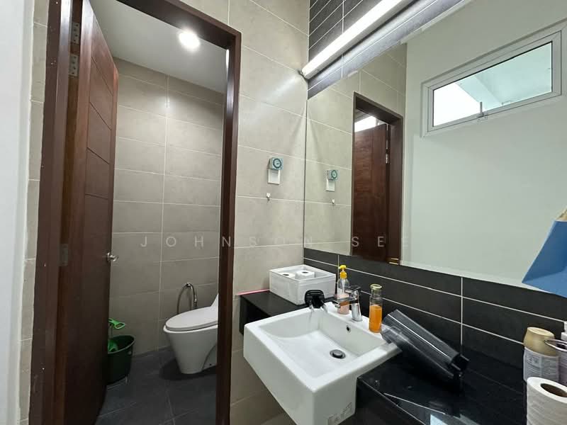 Rumah Banglo untuk Disewa di USJ Heights (Subang Jaya) - Johnson See - Bathroom - PropertyGuru.com.my