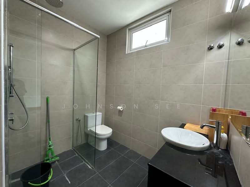 Rumah Banglo untuk Disewa di USJ Heights (Subang Jaya) - Johnson See - Bathroom - PropertyGuru.com.my