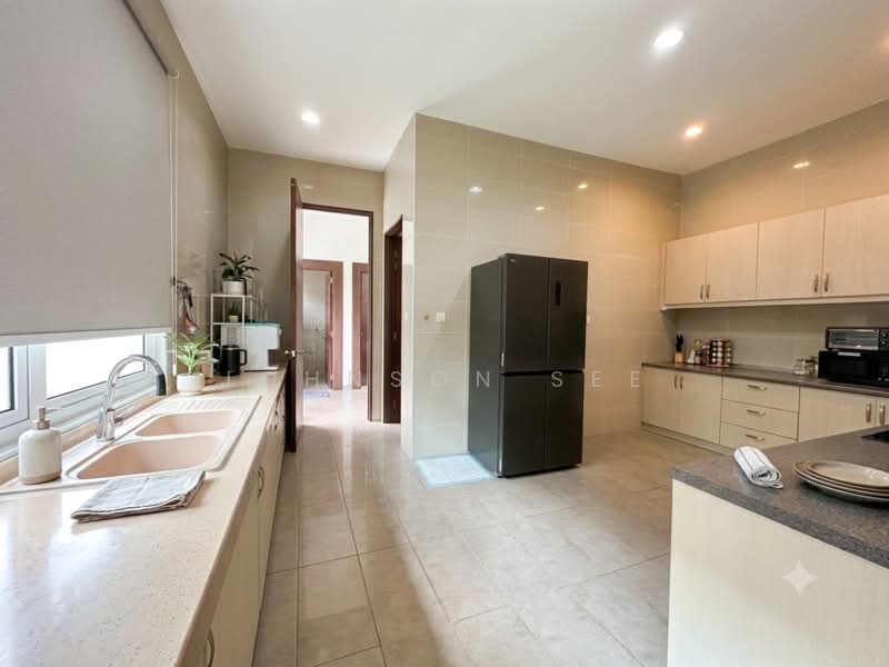 Rumah Banglo untuk Disewa di USJ Heights (Subang Jaya) - Johnson See - Kitchen - PropertyGuru.com.my