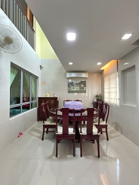 Rumah Teres 2.5 Tingkat untuk Dijual di Sering Ukay (Ampang) - calvin Chin - Dining Room - PropertyGuru.com.my