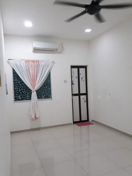 2-storey Terraced House for Rent in Taman Sri Rapat (Ipoh) - Kelvin Chong - Living Room - PropertyGuru.com.my